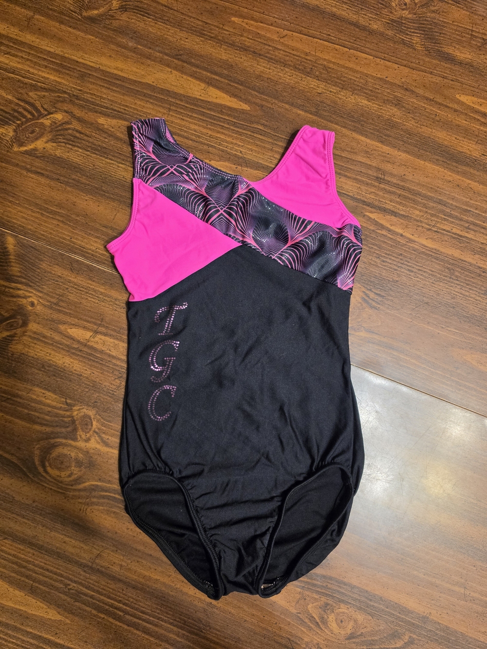 Motionwear Black & Hot Pink Kids One-Piece Leotard with Patterned Accent